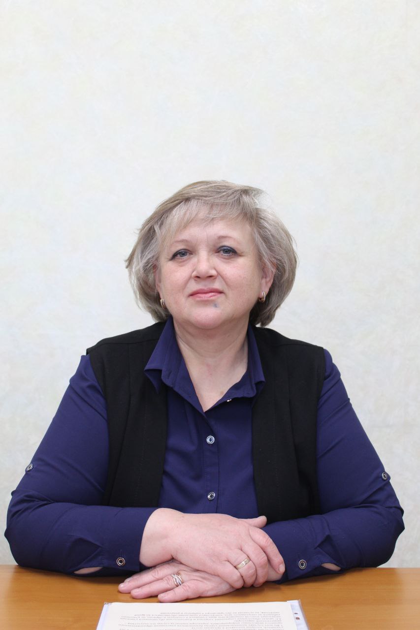 Суворова Лариса Дмитриевна.